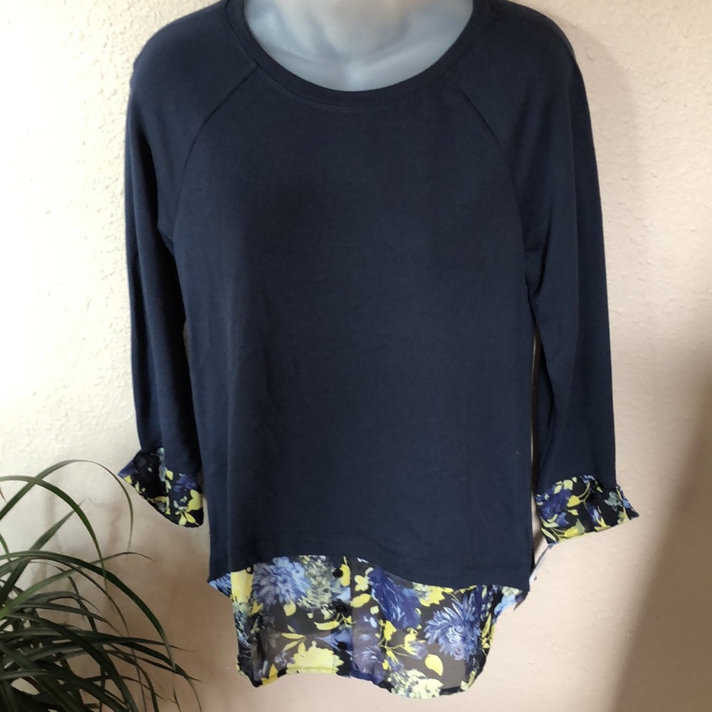 AGB navy blue layered knit top with floral Chiffon Contrast  hem small NWT